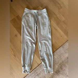 Lululemon joggers/sweatpants